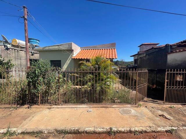 #466 - Casa para Venda em Itatiaiuçu - MG - 1